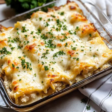 Chicken Alfredo Lasagna Rolls