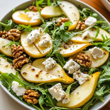 Pear and Arugula Salad with Honey Vinaigrette