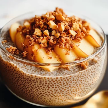 Apple Crumble Chia Pudding