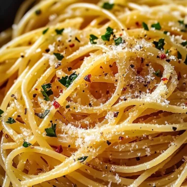 Spaghetti with Garlic and Oil (Aglio E Olio)